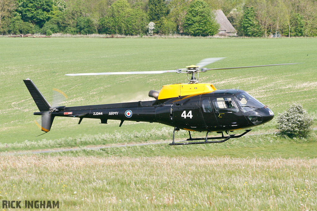 Eurocopter AS350BB Squirrel HT2 - ZJ244/44 - AAC