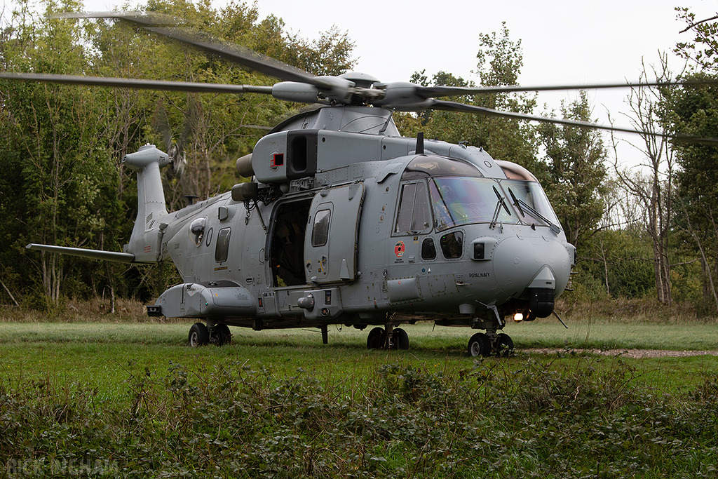 AgustaWestland Merlin HC4 - ZJ130/O - Royal Navy