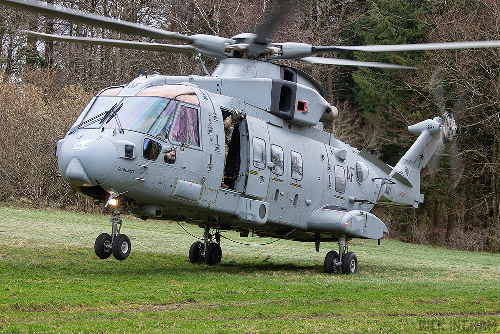 Westland Merlin HC4A - ZK001 / AF - Royal Navy