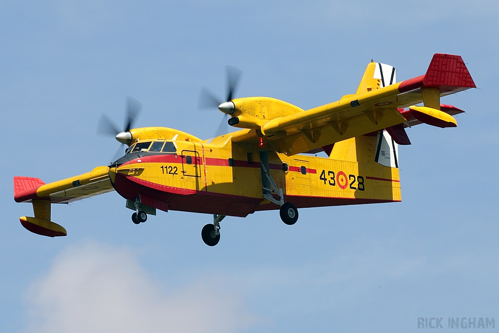 Canadair CL-215T - UD.13-28/43-28 - Spanish Air Force