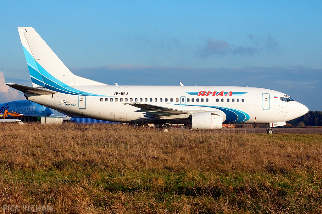 Boeing 737-528 - VP-BRU - Yamal Airlines