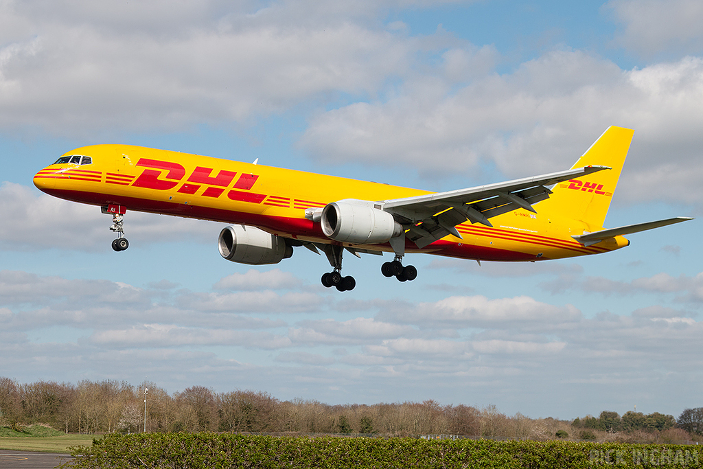 Boeing 757-236SF - G-BMRI - DHL Aviation