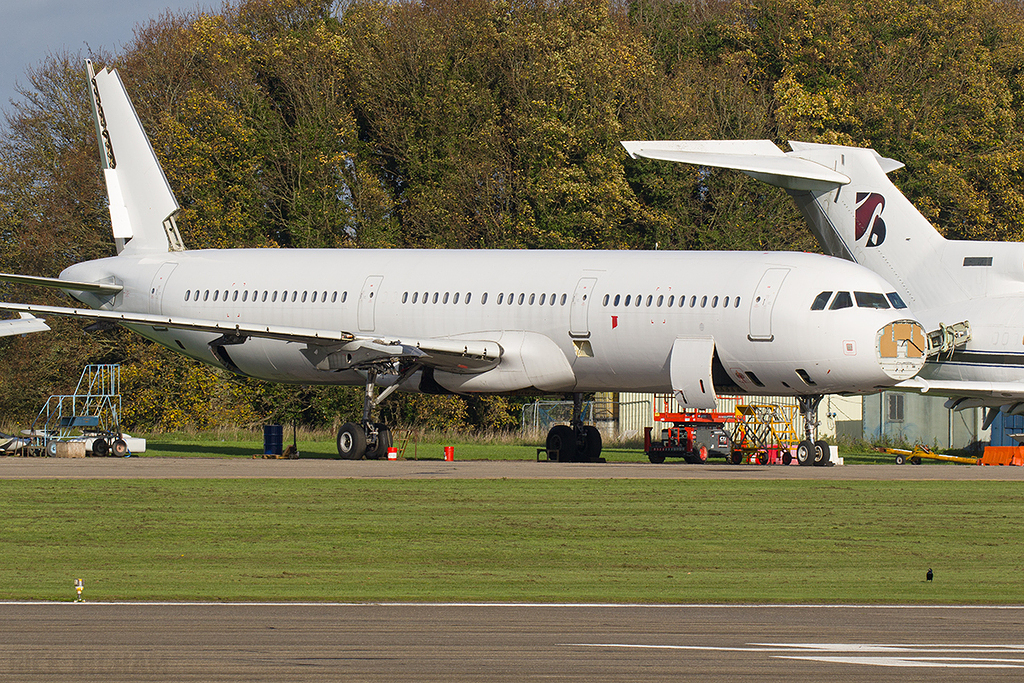 Airbus A321-200 - YL-LDV - SmartLynx
