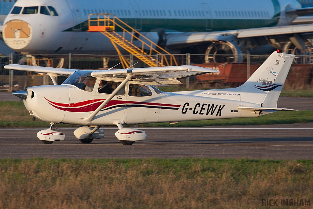 Cessna 172S - G-CEWK