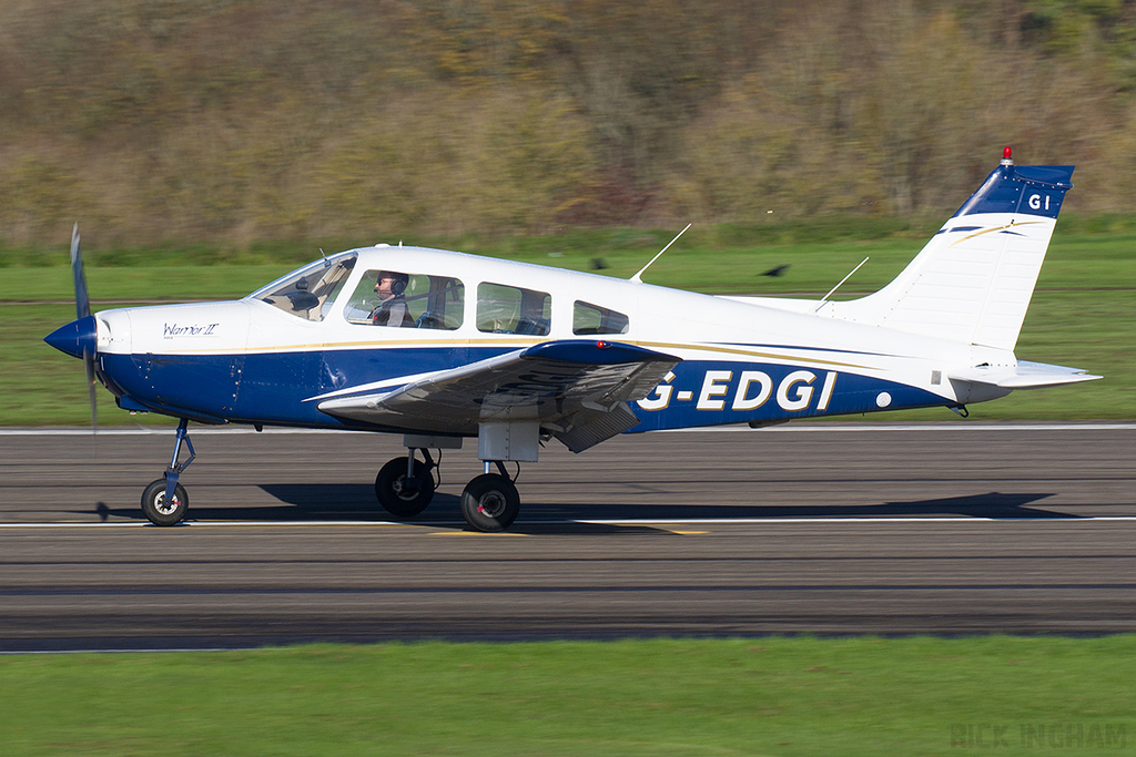 Piper PA-28 Warrior II - G-EDGI