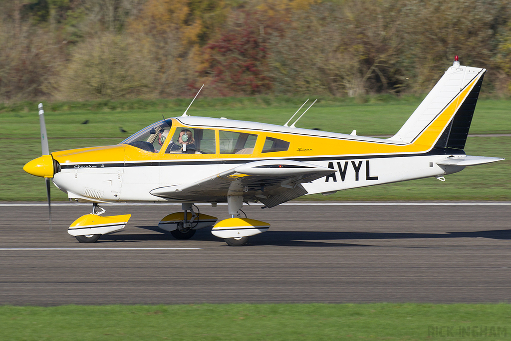 Piper PA-28 Cherokee - G-AVYL