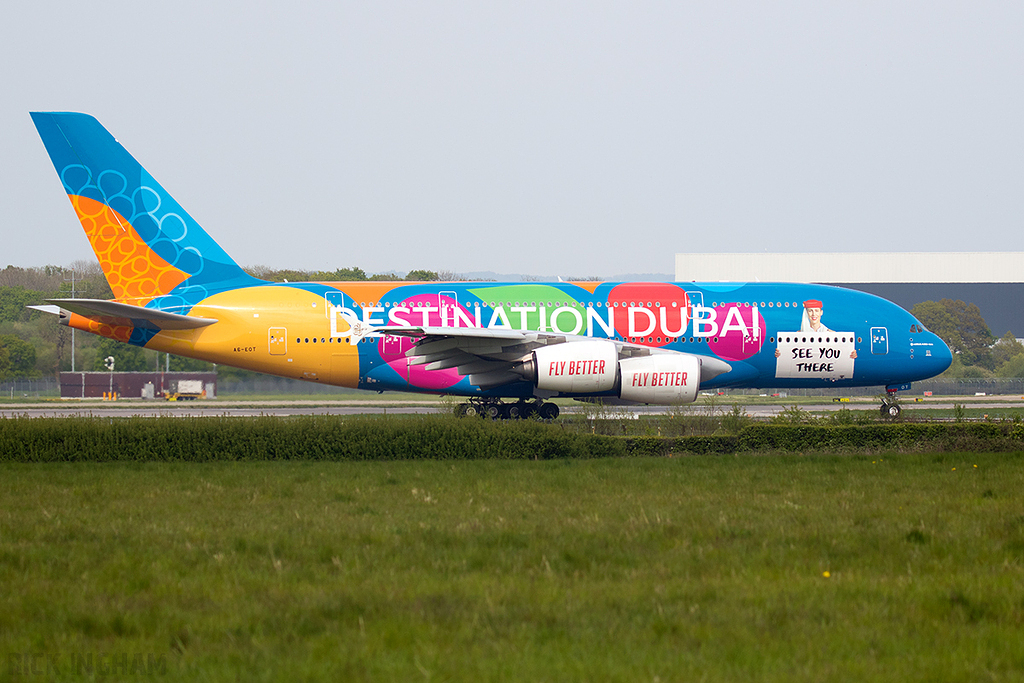 Airbus A380-861 - A6-EEW - Emirates