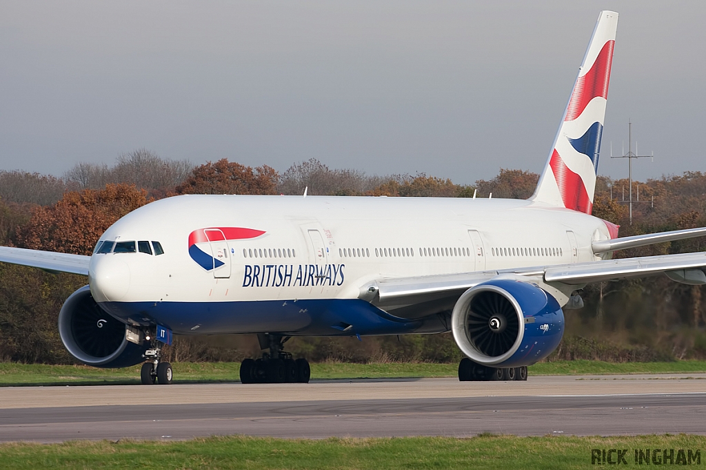 Boeing 777-236ER - G-VIIT - British Airways