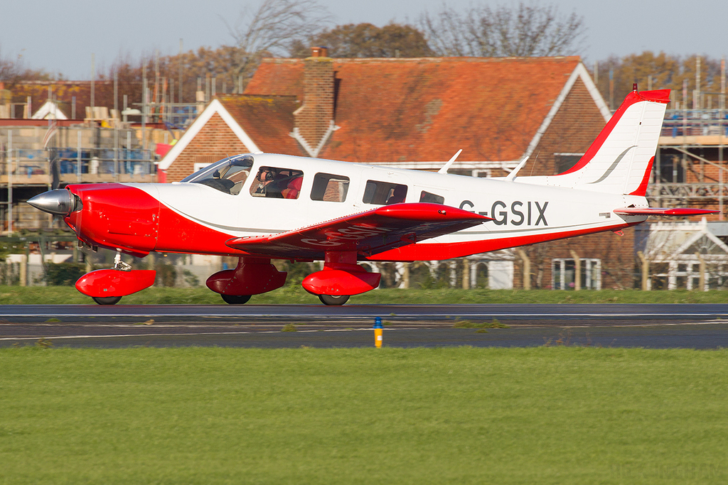 Piper PA-32-300 - G-GSIX