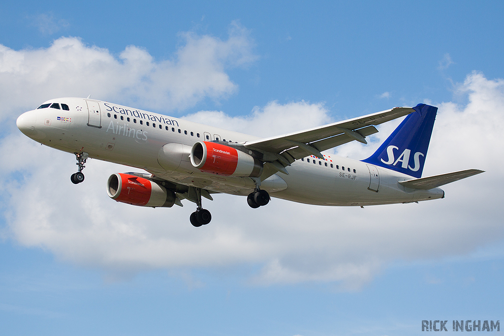 Airbus A320-232 - SE-RJF - Scandinavian Airlines