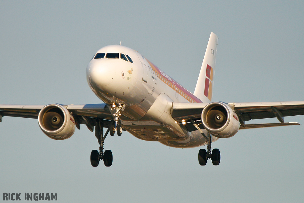 Airbus A319-111 - EC-KUB - Iberia