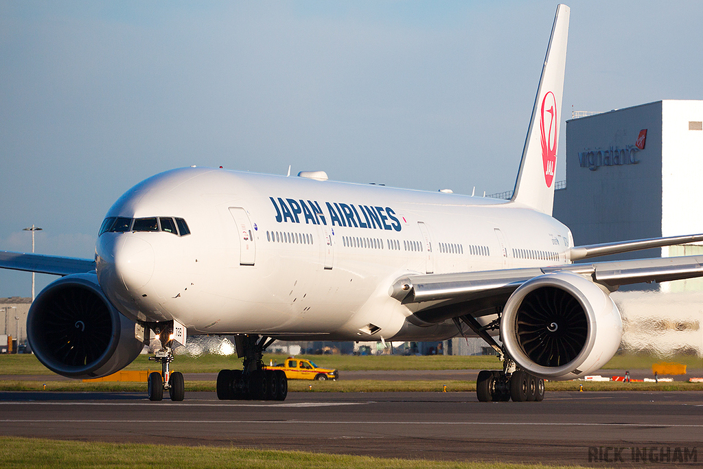 Boeing 777-346ER - JA739J - Japan Airlines