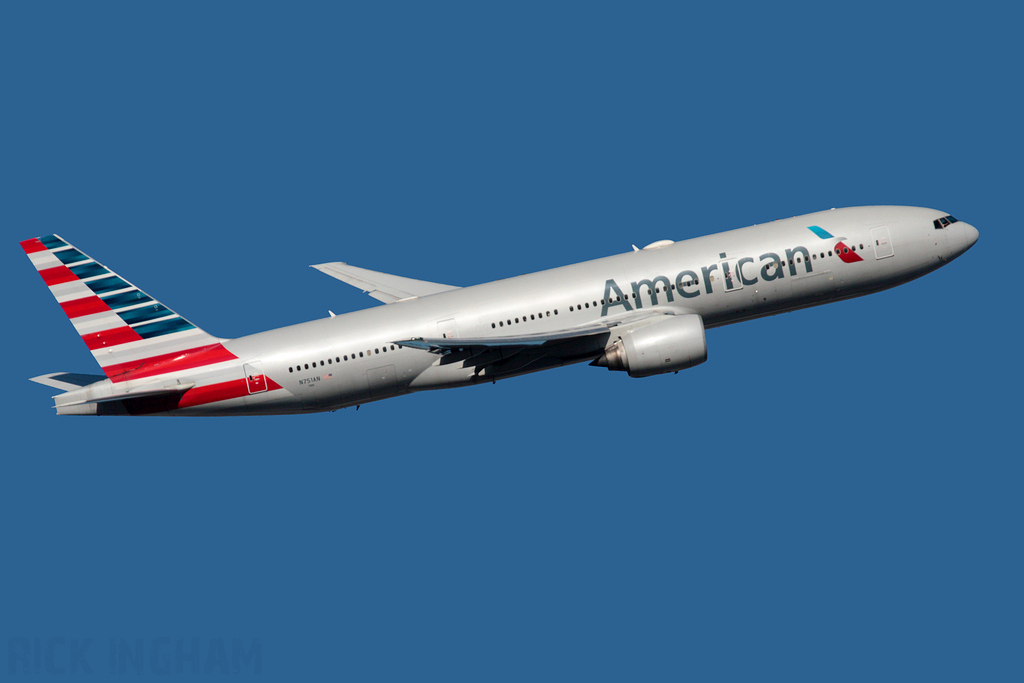 Boeing 777-223ER - N751AN - American Airlines