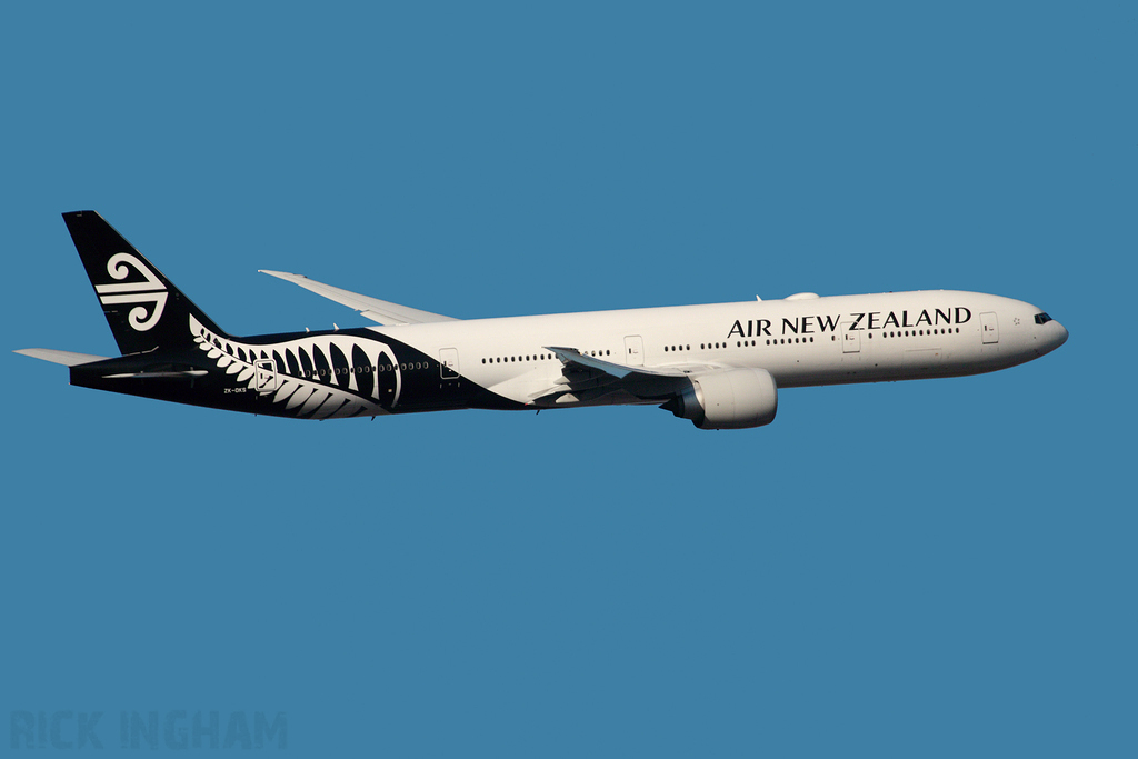 Boeing 777-319ER - ZK-OKS - Air New Zealand