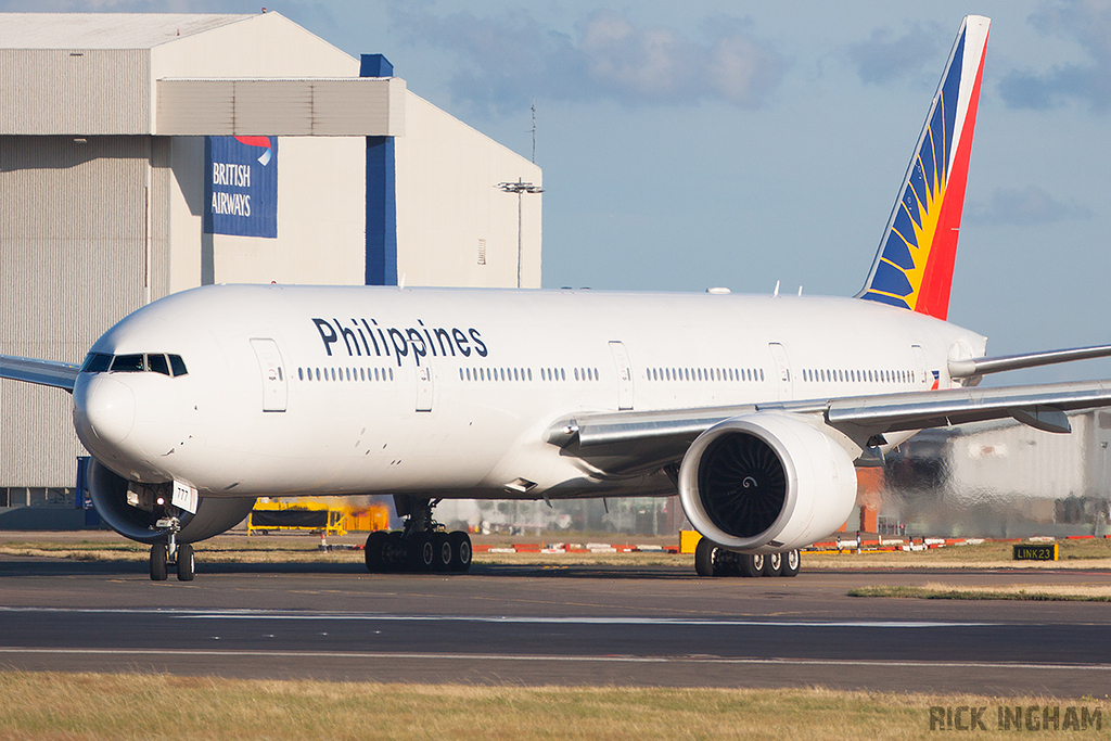 Boeing 777-36NER - RP-C7777 - Philippines Airlines