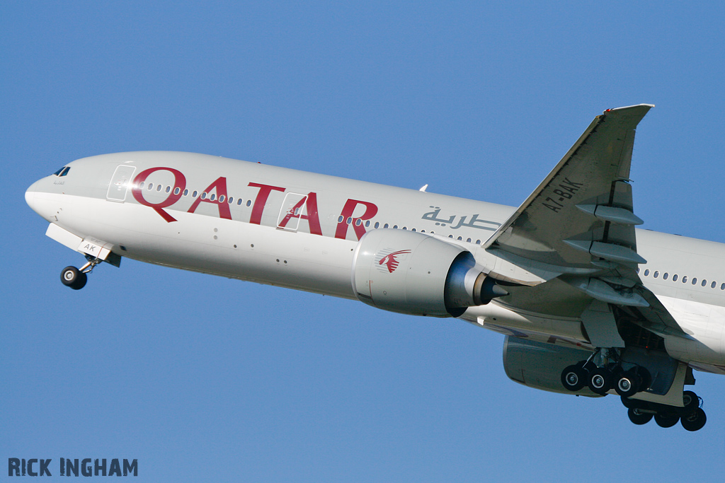 Boeing 777-3DZER - A7-BAK - Qatar Airways