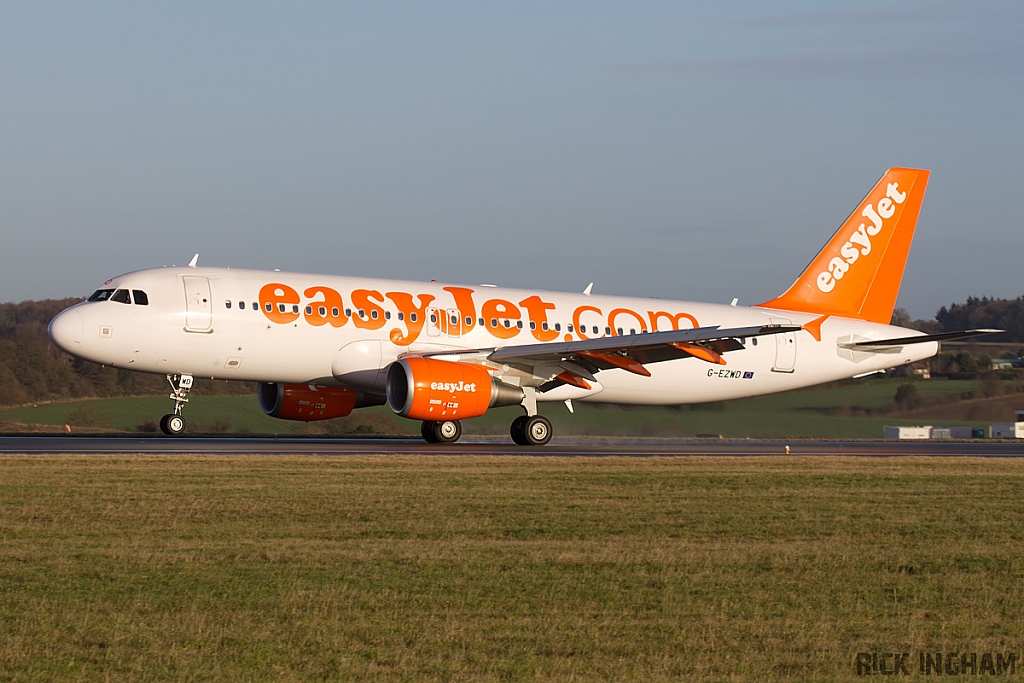 Airbus A320-214 - G-EZWD - EasyJet