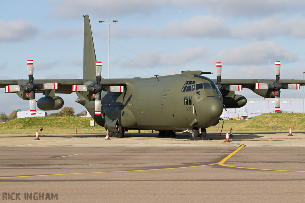 Lockheed C-130K Hercules C3A - XV303 - RAF