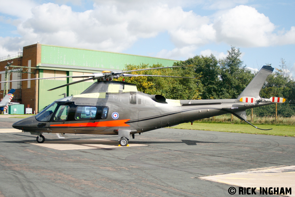 Agusta A109E Power - ZR325 - DHFS