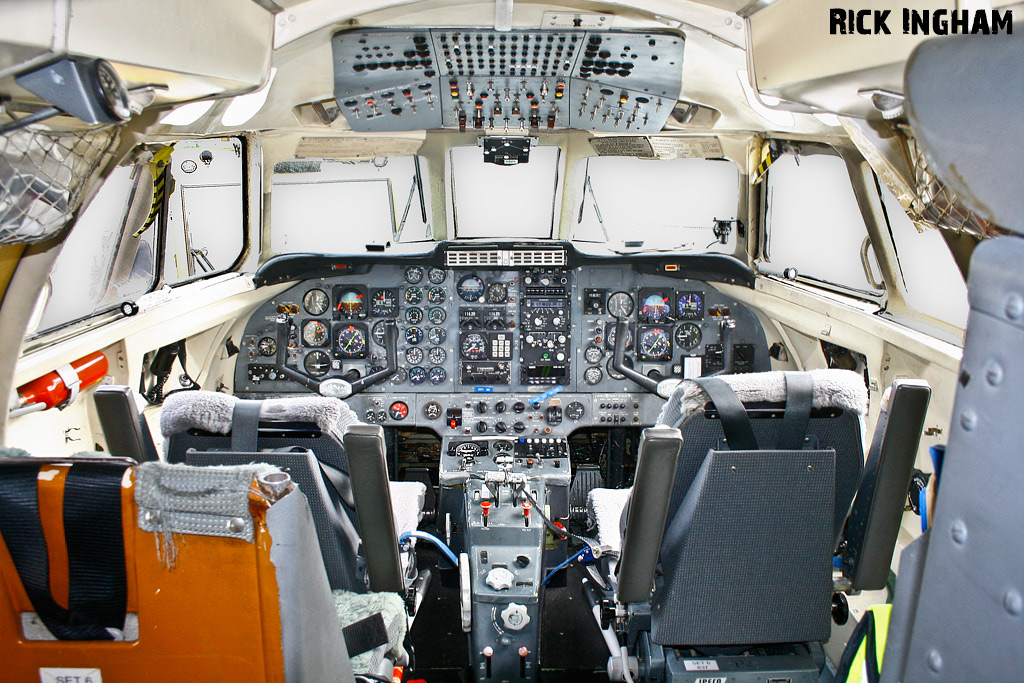 Cockpit of Scottish Aviation Jetstream T2 - ZA111/565 - Royal Navy