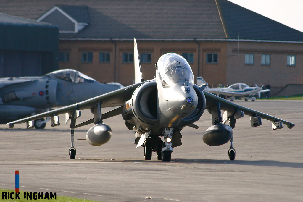 British Aerospace Harrier T12 - ZH657/105 - RAF
