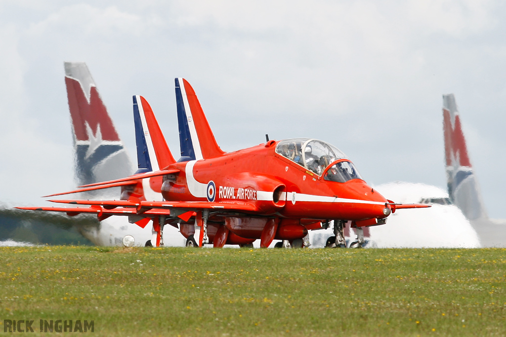 British Aerospace Hawk T1 - XX266 - RAF | The Red Arrows