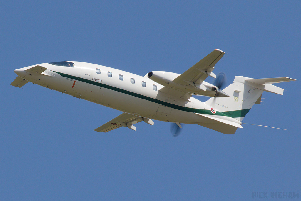 Piaggio P180 Avanti - MM62169 - Italian Army