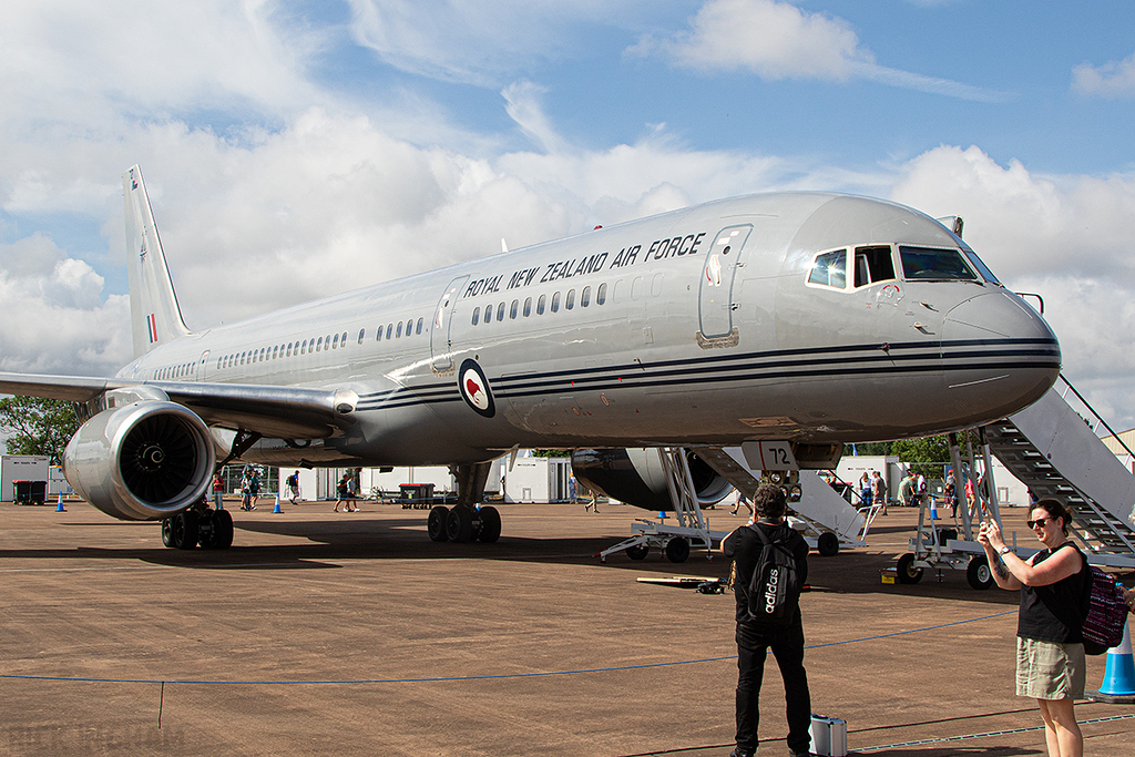 Boeing 757-2K2 - NZ7572 - New Zealand Air Force