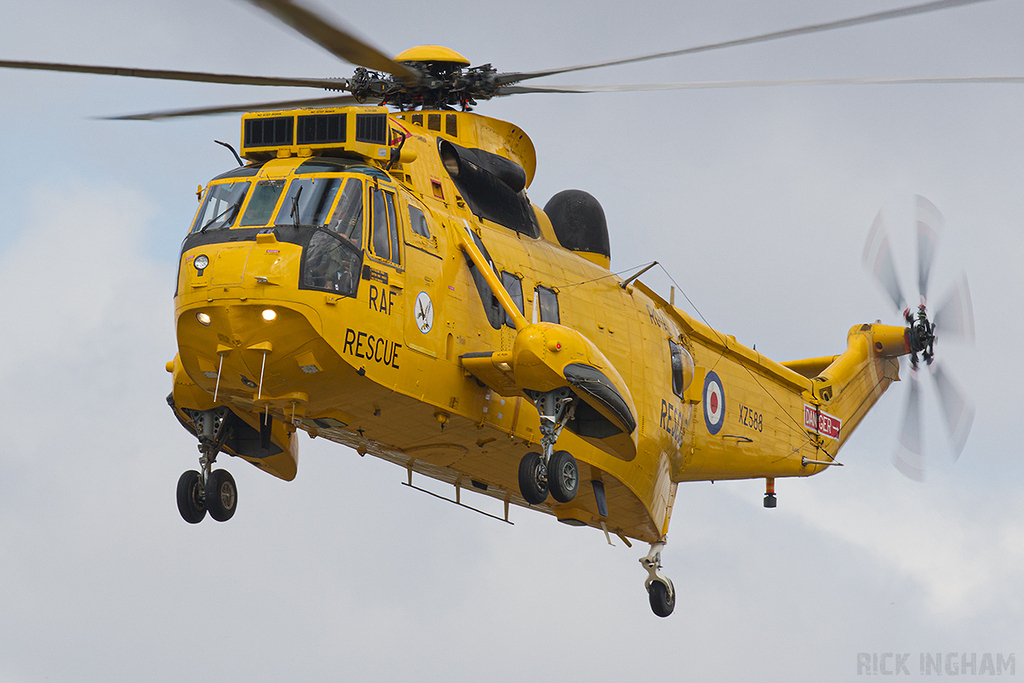 Westland Sea King HAR3 - XZ588/G-SEAK - RAF