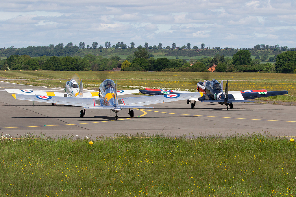 de Havilland Chipmunk - UM-169 (OO-CHP) + G-APLO +  WB557 (F-AZCH) + WP901 / OO-WPB