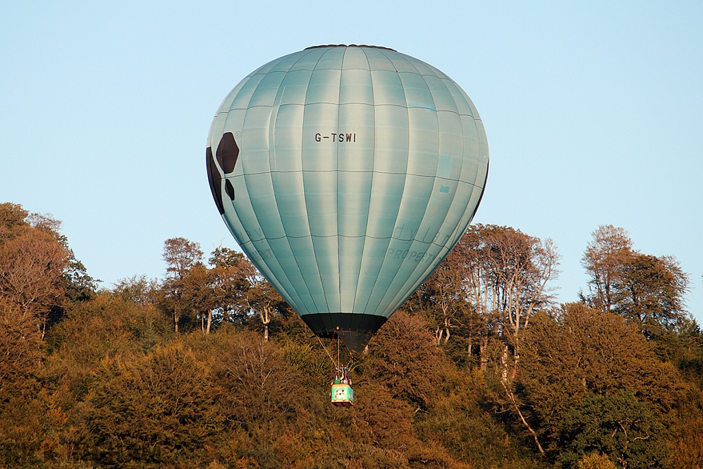 Lindstrand LBL90A Balloon - G-TSWI