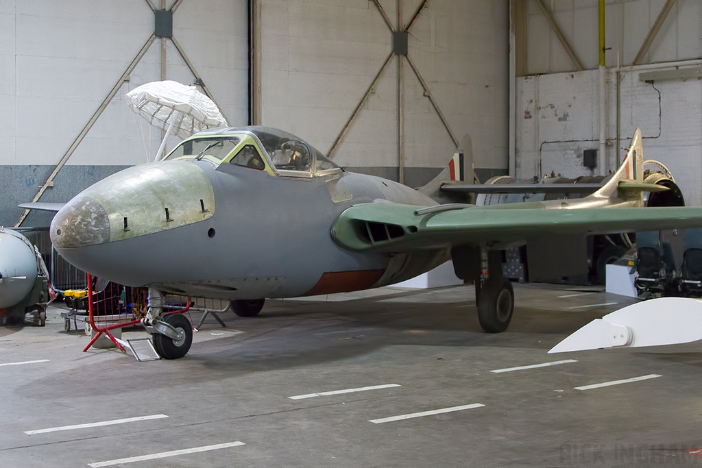 de Havilland Vampire T11 - XE956/G-OBLN - RAF