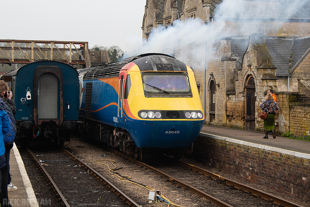 Class 43 HST - 43045 - 125 Group