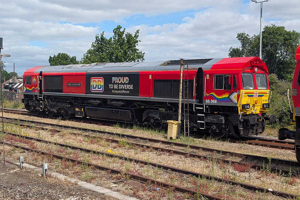 Class 66 - 66068 - DB Cargo