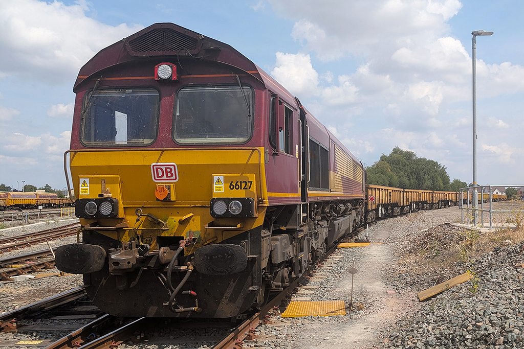 Class 66 - 66127 - DB Cargo