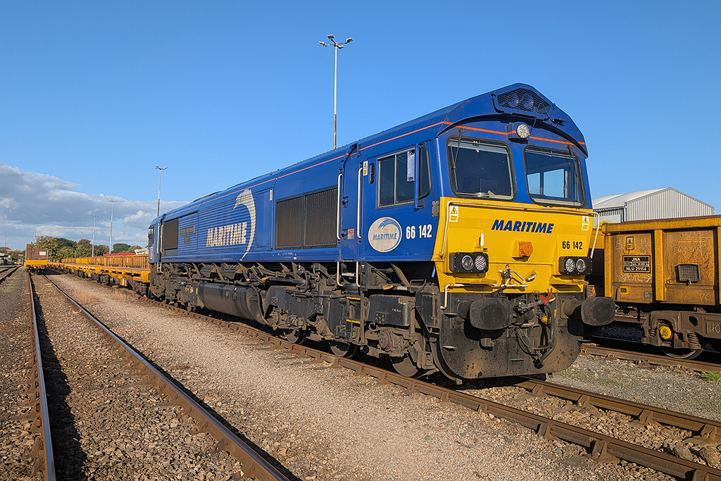 Class 66 - 66142 - DB Cargo