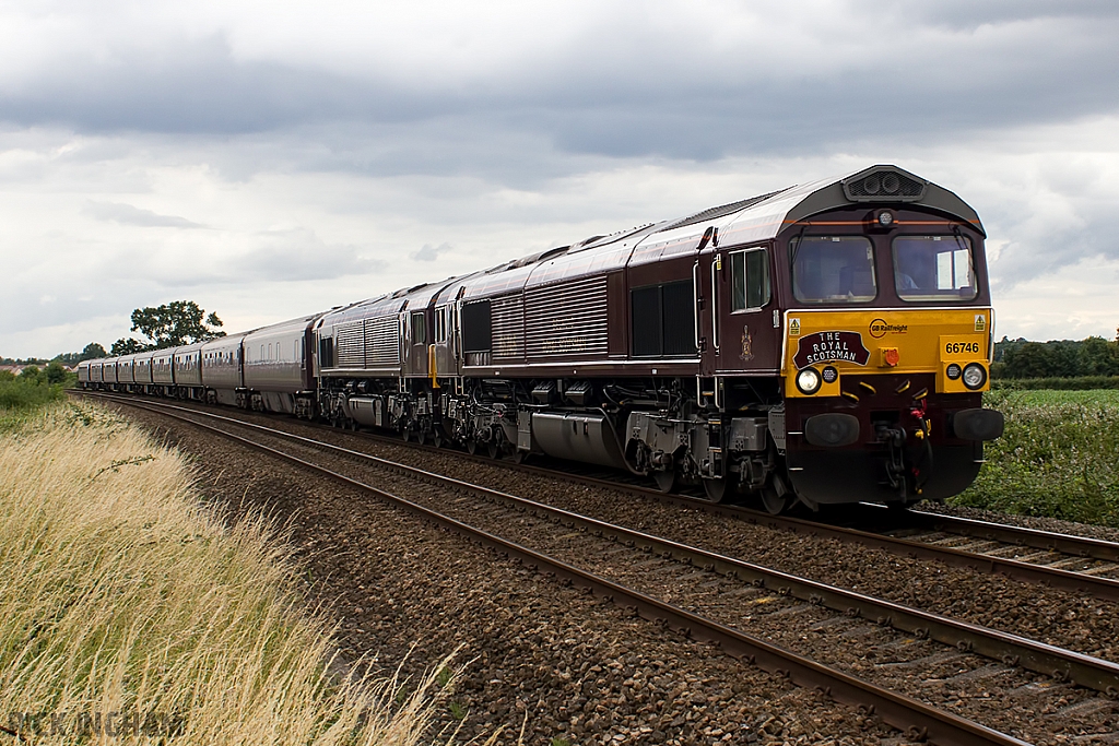 Class 66 - 66746 + 66743 - GBRf