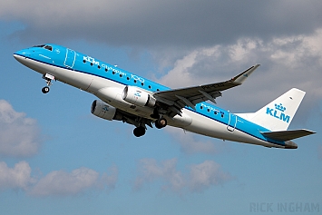 Embraer ERJ-175STD - PH-EXU - KLM