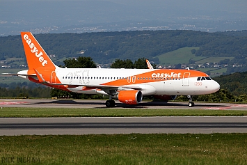 Airbus A320-214(WL) - G-EZOL - EasyJet