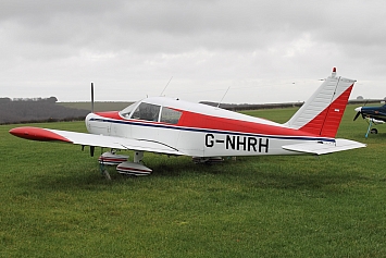 Piper PA-28 Cherokee - G-NHRH