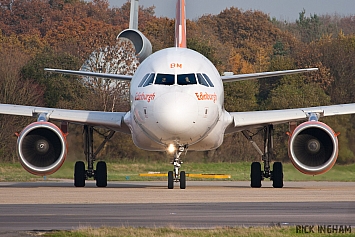 Airbus A319-111 - G-EZBM - EasyJet