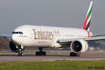 Boeing 777-300ER - A6-ENB - Emirates
