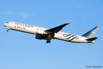 Boeing 767-432ER - N844MH - SkyTeam | Delta Airlines