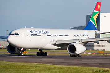 Airbus A330-243 - ZS-SXU - South African Airways