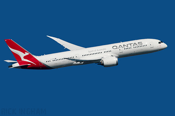 Boeing 787-9 Dreamliner - VH-ZNF - Qantas