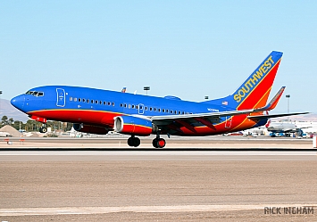 Boeing 737-7H4 - N231WN - Southwest Airlines