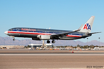 Boeing 737-823 - N931AN - American Airlines
