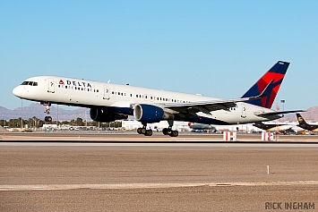 Boeing 757-251(WL) - N556NW - Delta Airlines