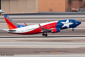 Boeing 737-3H4 - N352SW - Southwest Airlines