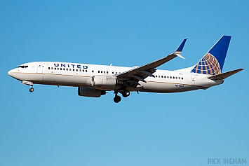 Boeing 737-824 - N37263 - United Airlines